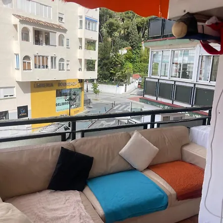3 Bedroom Centro Marbella, 300 M From