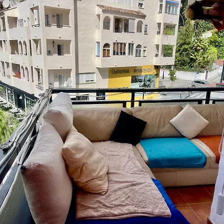 3 Bedroom Centro Marbella, 300 M From *