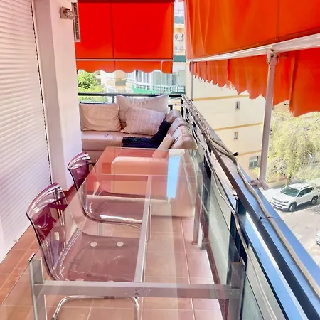 3 Bedroom Centro Marbella, 300 M From